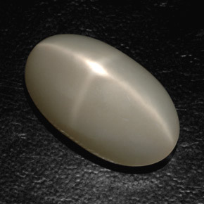 19.03カラットの天然スモークスタームーンストーン（21.6×12.5 mm・透明）