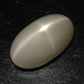 19.03カラットの天然スモークスタームーンストーン（21.6×12.5 mm・透明）