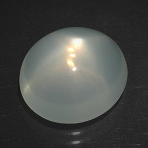 5.57カラットの天然クリームスタームーンストーン（12×10.8 mm・透明）