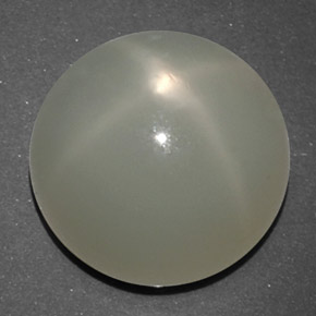 14.02カラットの天然ミルキーホワイトスタームーンストーン（13.90 mm・透明）