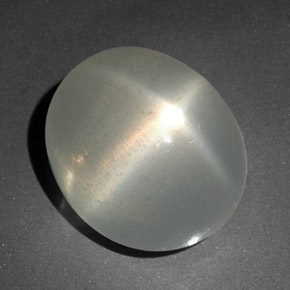 14.11カラットの天然ミルキーホワイトスタームーンストーン（14.2×12.1 mm・透明）