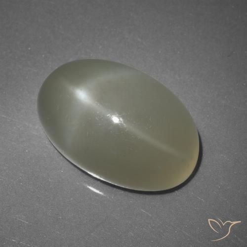 11.25カラットの天然ウォームホワイトスタームーンストーン、オーバルカット、半透明