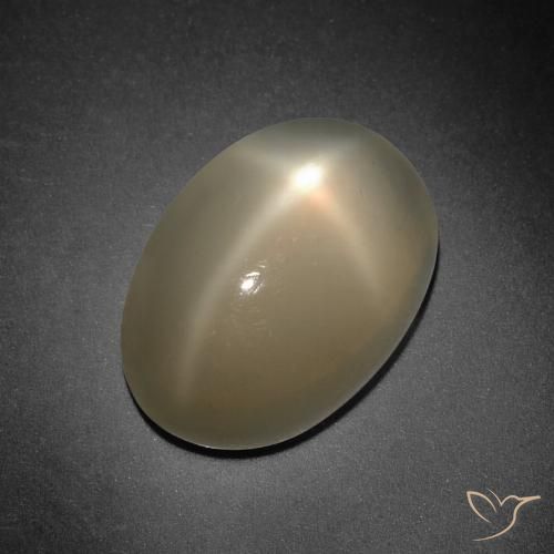 7.41カラットの天然ミディアムダークオレンジスタームーンストーン（14.2×10 mm・オーバルカット）