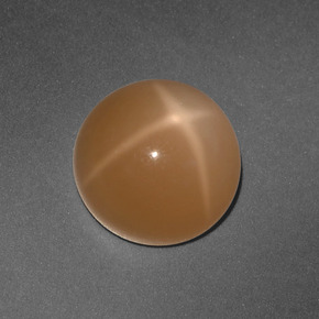 3.65カラットの天然クリームピーチスタームーンストーン（9.15 mm・ラウンドカット）
