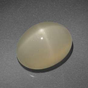 8.57カラットの天然薄いコーヒーブラウンスタームーンストーン（14.3×11.1 mm・オーバルカット）
