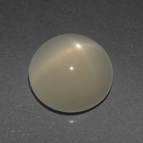 3.56カラットの天然クリームスタームーンストーン（10.07 mm・ラウンドカット）
