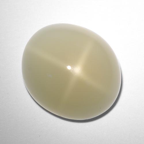12.51カラットの天然ライトイエロースタームーンストーン（15.3×13.2 mm・オーバルカット）
