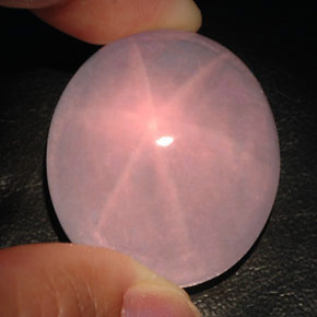 120.50カラットの天然ピンクスターローズクォーツ（31.2×27.1 mm・透明）