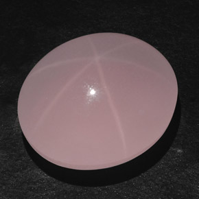 83.38カラットの天然ピンクスターローズクォーツ（27.9×24 mm・透明）