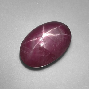 1.90カラットの天然紫がかった赤スタールビー（8.1×5.5 mm・オーバルカット）