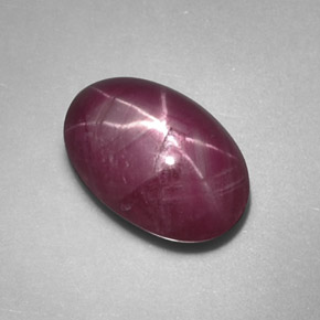 1.90カラットの天然紫がかった赤スタールビー（8.1×5.5 mm・オーバルカット）