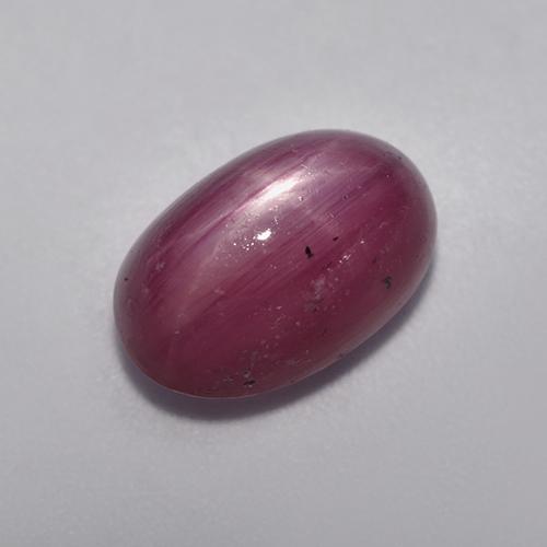 5.49カラットの天然ピンクがかった紫スタールビー（11×7.2 mm・オーバルカット）
