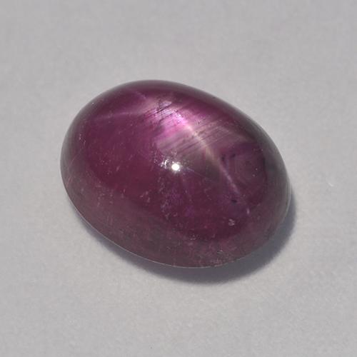 4.90カラットの天然ミディアムダークパープルスタールビー（10.3×8.1 mm・オーバルカット）
