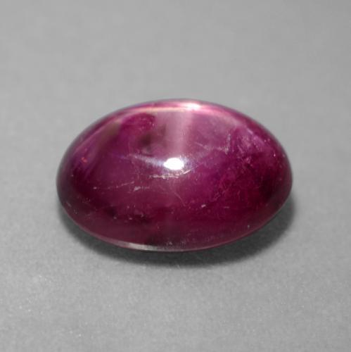 3.81カラットの天然ダークパープルスタールビー（9.8×7.7 mm・オーバルカット）