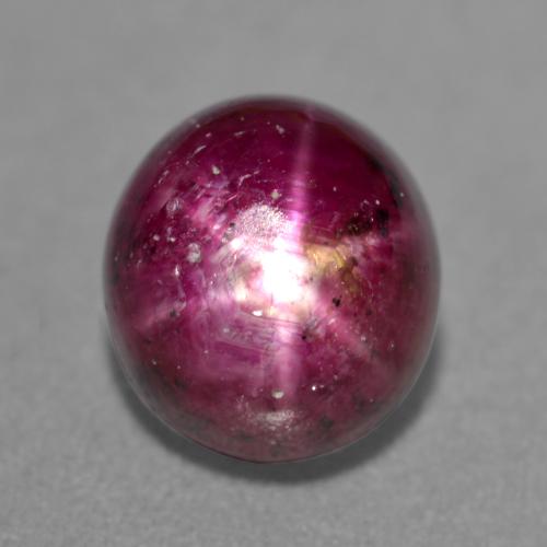 4.75カラットの天然ピンクがかった紫スタールビー（8.4×7.6 mm・オーバルカット）