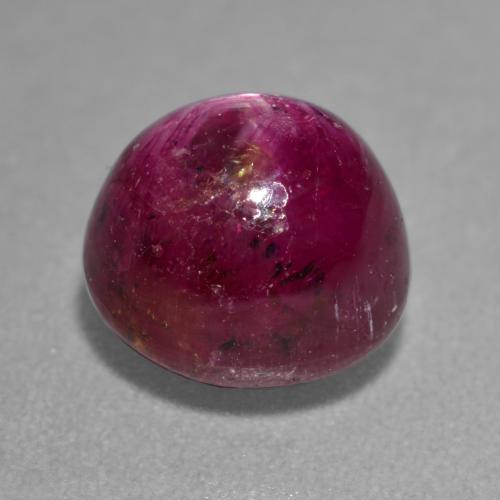 4.75カラットの天然ピンクがかった紫スタールビー（8.4×7.6 mm・オーバルカット）