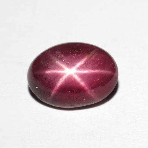 3.19カラットの天然ダークレッドスタールビー（9.6×7.1 mm・オーバルカット）