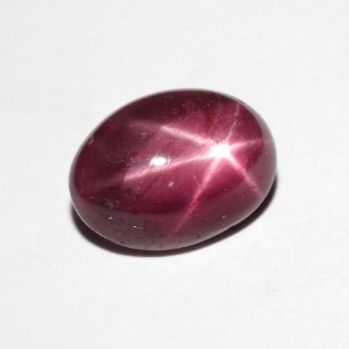 3.19カラットの天然ダークレッドスタールビー（9.6×7.1 mm・オーバルカット）