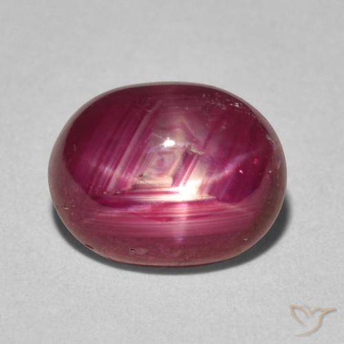 4.42ct 天然 濃いレッドワイン スタールビー, 楕円形, オペーク