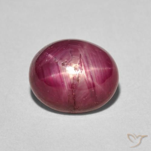 3.83ct 天然 ピンクがかったレッド スタールビー, 楕円形, オペーク