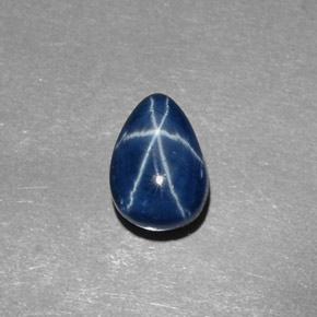 2.45カラットの天然ブルースターサファイア（8.7×6.1 mm・洋梨の形）