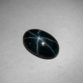 3.21カラットの天然ブルースターサファイア（11×7.2 mm・オーバルカット）