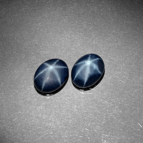 カラットの天然ブルースターサファイア（7.9×6.1 mm・オーバルカット）