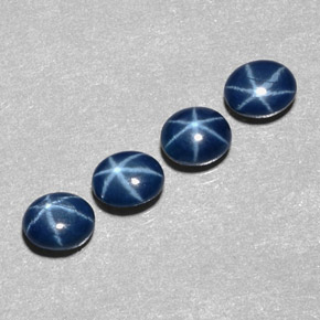 カラットの天然ブルースターサファイア（5.3×4.3 mm・オーバルカット）