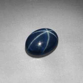 1.52カラットの天然ブルースターサファイア（8.2×6.2 mm・オーバルカット）