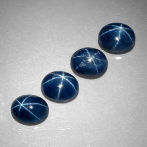 カラットの天然ブルースターサファイア（5.2×4.2 mm・オーバルカット）
