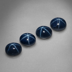 カラットの天然ブルースターサファイア（5.3×4.2 mm・オーバルカット）
