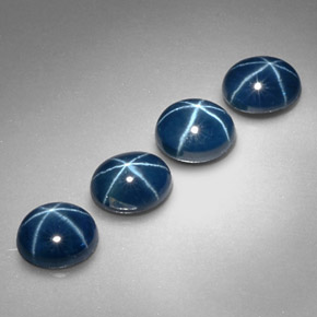 カラットの天然ブルースターサファイア（5.2×4.1 mm・オーバルカット）