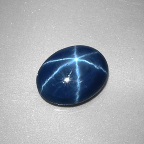 2.34カラットの天然ブルースターサファイア（9.3×7.2 mm・オーバルカット）