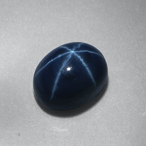 2.23カラットの天然ブルースターサファイア（7.2×5.7 mm・オーバルカット）