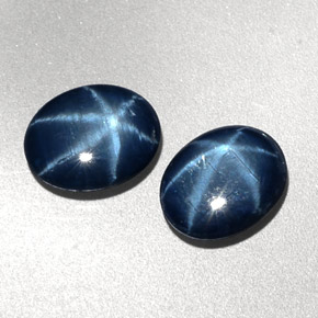 カラットの天然ブルースターサファイア（7.8×6.3 mm・オーバルカット）