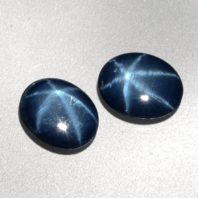 カラットの天然ブルースターサファイア（7.8×6.3 mm・オーバルカット）
