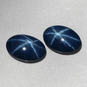カラットの天然ブルースターサファイア（9×6.2 mm・オーバルカット）