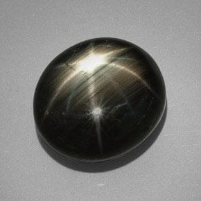 32.25カラットの天然Silver Blackスターサファイア（18.4×16.5 mm・オーバルカット）