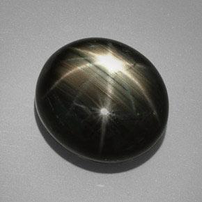 32.25カラットの天然Silver Blackスターサファイア（18.4×16.5 mm・オーバルカット）