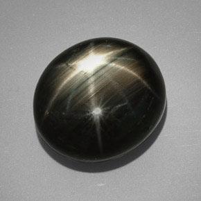 32.25カラットの天然Silver Blackスターサファイア（18.4×16.5 mm・オーバルカット）