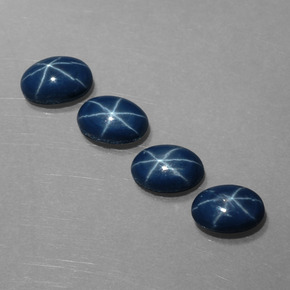カラットの天然ブルースターサファイア（6.2×4.3 mm・オーバルカット）