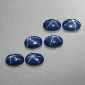 カラットの天然ブルースターサファイア（6×4.1 mm・オーバルカット）