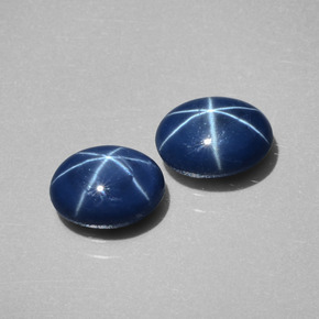 カラットの天然ブルースターサファイア（7×5.2 mm・オーバルカット）