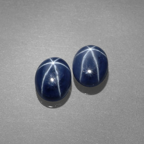 カラットの天然ブルースターサファイア（8.1×6.1 mm・オーバルカット）