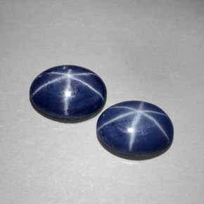 カラットの天然ブルースターサファイア（8.1×6.2 mm・オーバルカット）