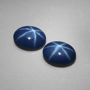 カラットの天然ブルースターサファイア（7×5.3 mm・オーバルカット）