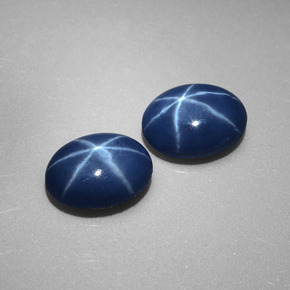 カラットの天然ブルースターサファイア（7×5.3 mm・オーバルカット）