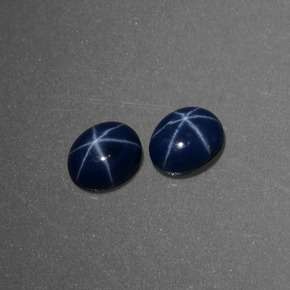 カラットの天然ブルースターサファイア（5.2×4.2 mm・オーバルカット）