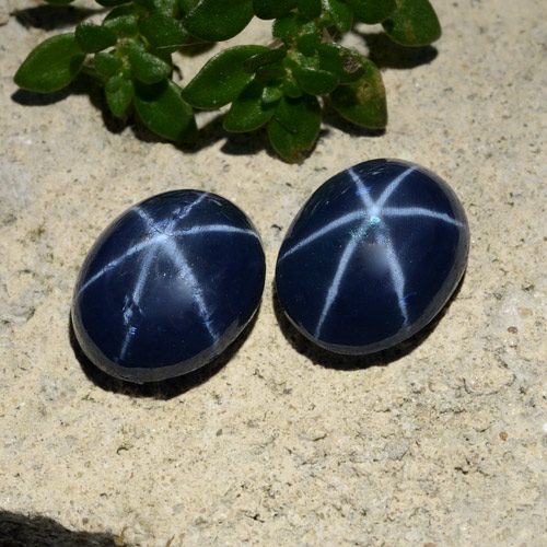 自然派の商品を探す 5.09ct ディープブルー スターサファイア 宝石, オーバルカット, タイ からGemSelectで. 在庫あり、世界各国へ発送!