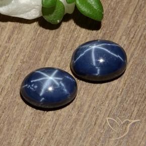 2.81カラットの天然ダークブルースターサファイア（7.1×5.1 mm・オーバルカット）